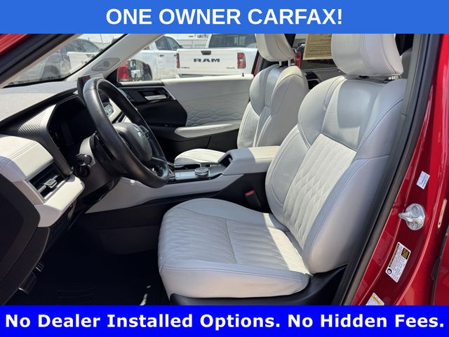 2025 Mitsubishi Outlander SEL Red at Community Kia