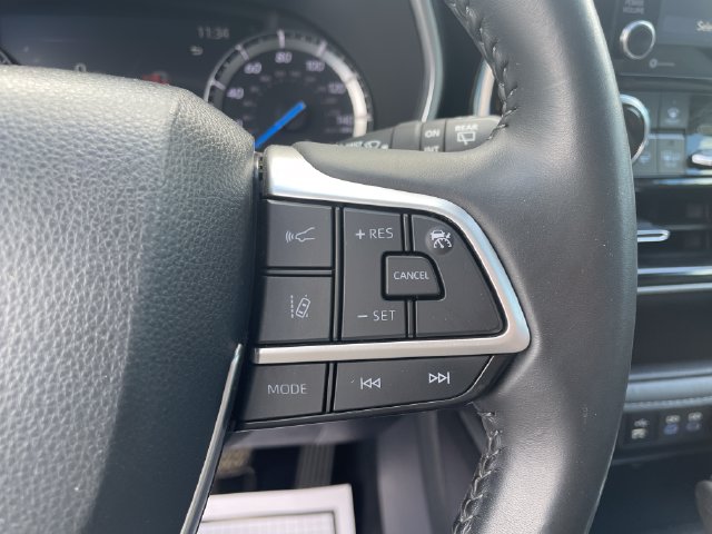 Used 2022 Toyota Highlander Hybrid SUV