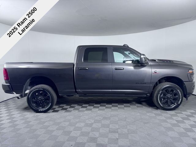 2500 Crew Cab Laramie