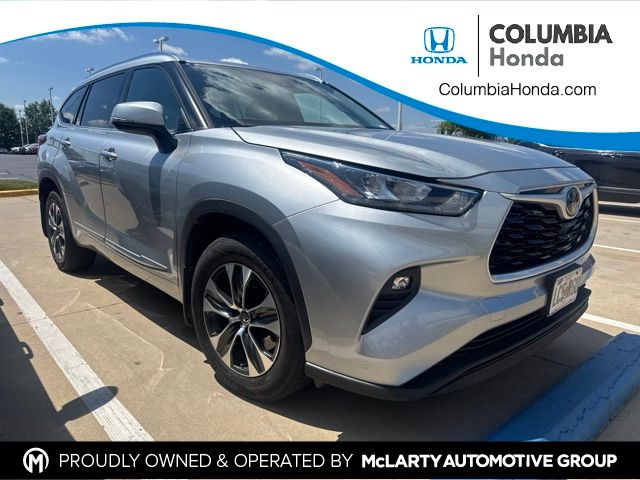  2020 Toyota Highlander XLE AWD   