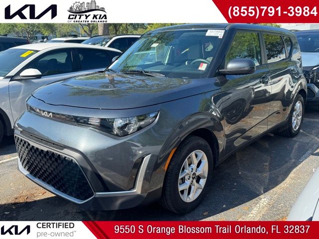 Gray 2025 Kia Soul LX FWD SUV / Crossover Front-Wheel Drive Continuously Variable Transmission