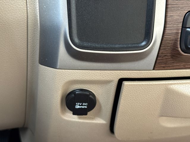 Used 2016 Silver Ram Laramie image 26