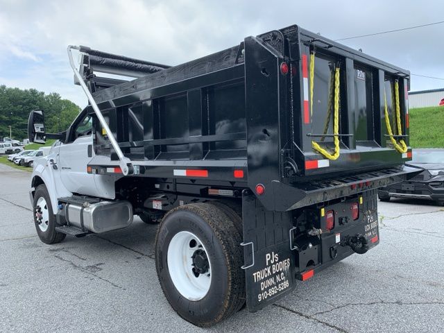 2025 Ford F-750SD Base 3