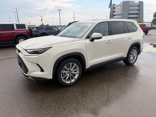 2024 Coastal Cream Toyota Grand Highlander Platinum AWD SUV