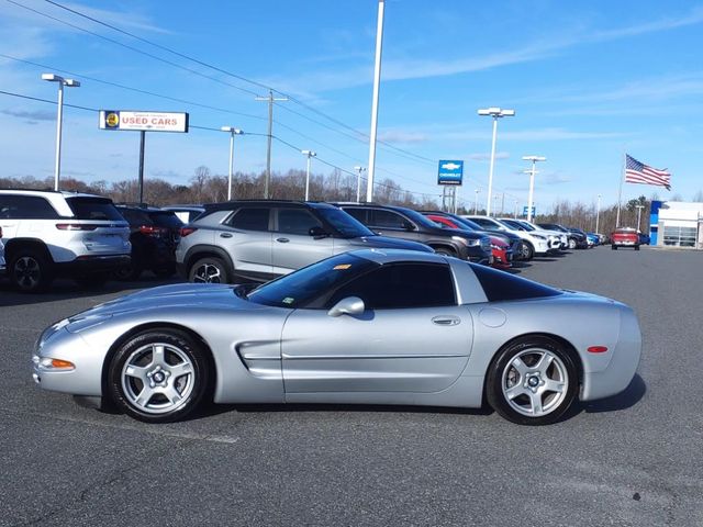 1998 Chevrolet Corvette Base 2