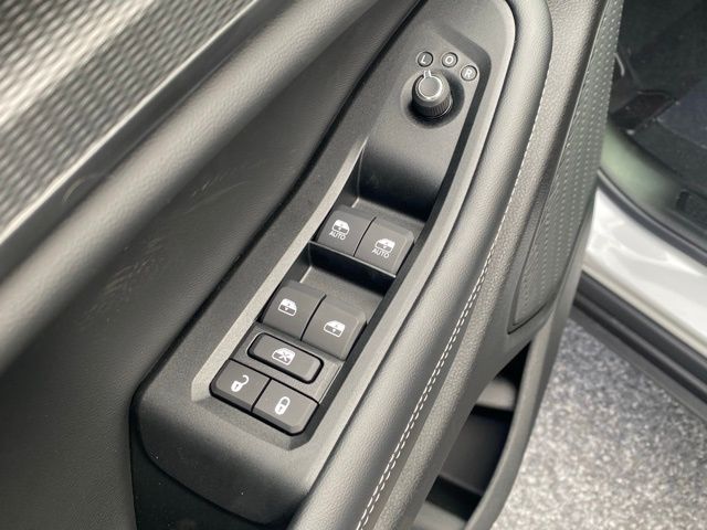 new 2025 Jeep Grand Cherokee L car, priced at $38,689