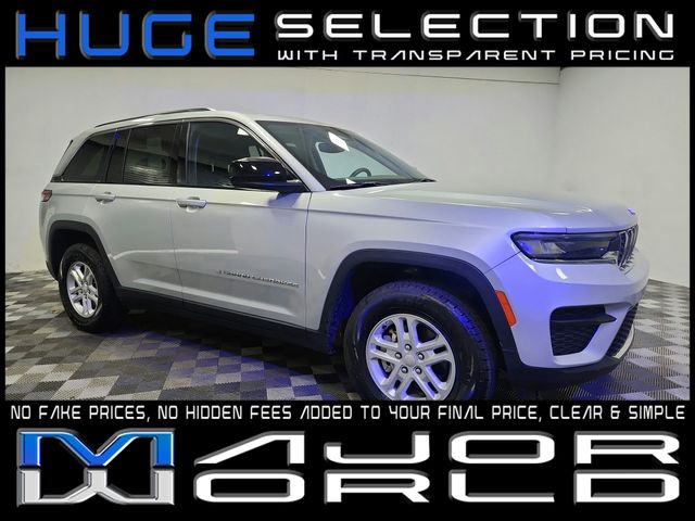 2024 Jeep Grand Cherokee Laredo RWD