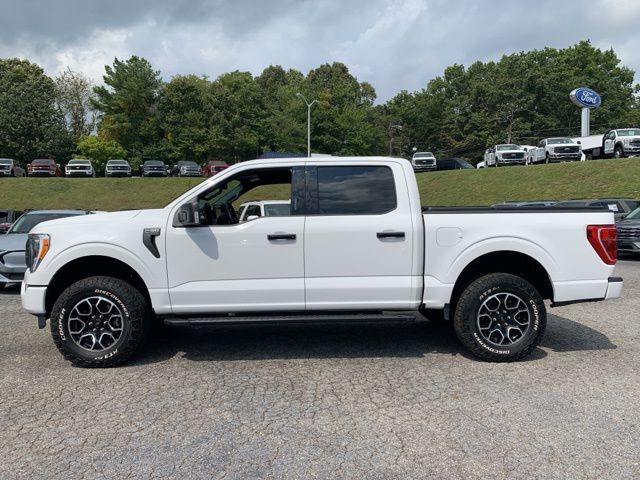 2021 Ford F-150 XLT 2