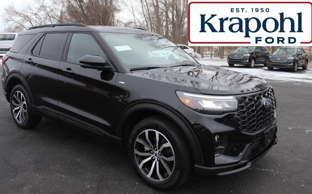 2025 Ford Explorer ST-Line AWD