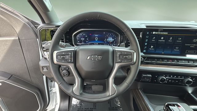 Used 2025 White Chevrolet RST image 12