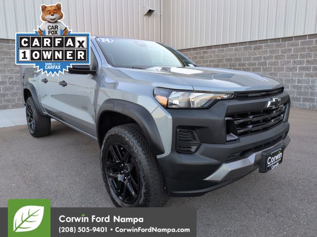 Sterling Gray Metallic 2024 Chevrolet Colorado Pickup Truck Four-Wheel Drive 8-Speed Automatic