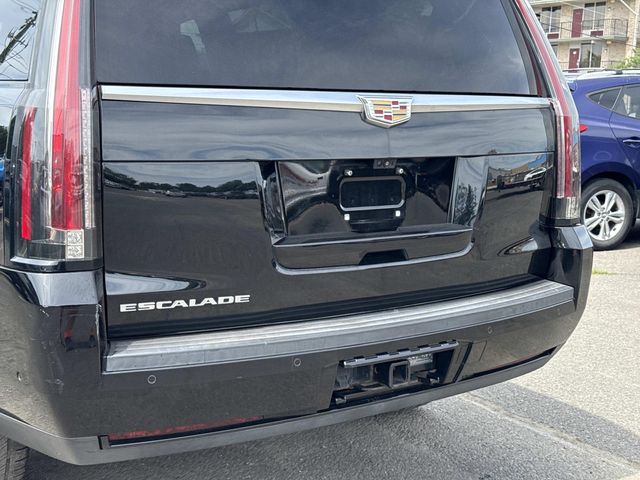 2017 Cadillac Escalade Luxury - Photo 11