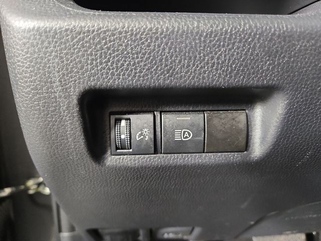 2024 Toyota RAV4 XLE photo