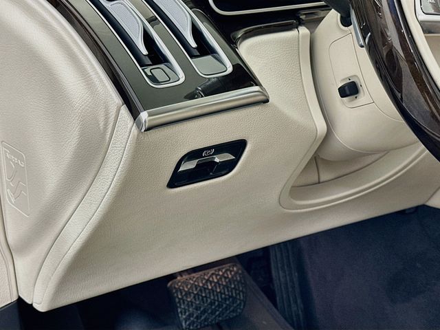 Thumbnail: 2021 Mercedes-Benz S-Class - 10