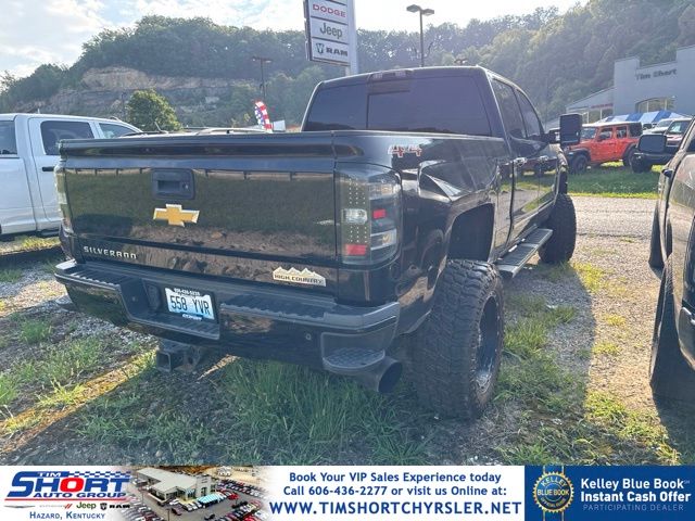 2016 Chevrolet Silverado 2500HD Negro Camioneta Todo terreno 6 velocidades Automática