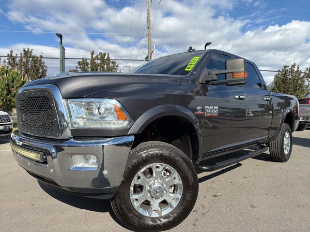 2017 RAM 2500 Gris (Granite Crystal Metallic Clearcoat) Camioneta Todo terreno 6 velocidades Automática
