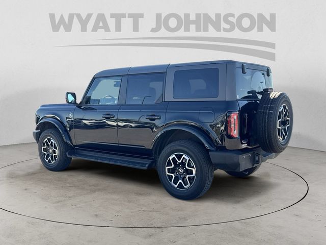 Used 2025 Black Ford Outer Banks image 3