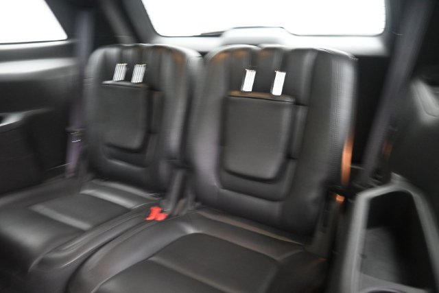 Used 2014 Silver Ford Limited image 21