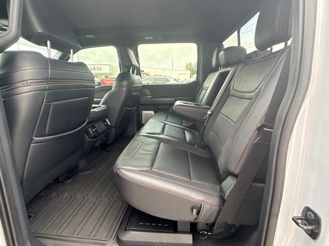 2025 Ford F-150 Raptor:B02492
