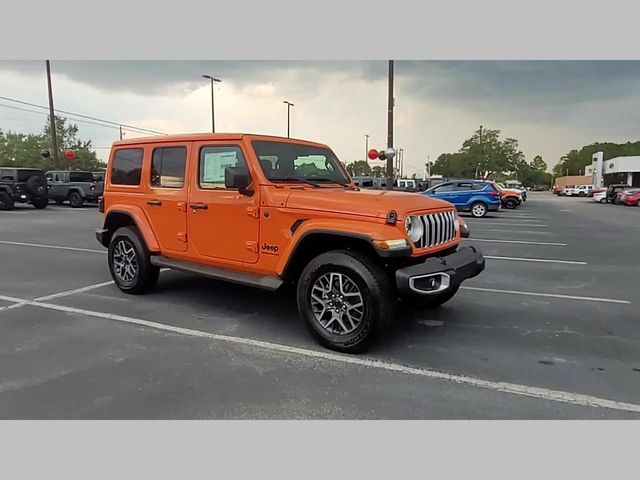 2025 Jeep Wrangler 4-Door Sahara 4x4
