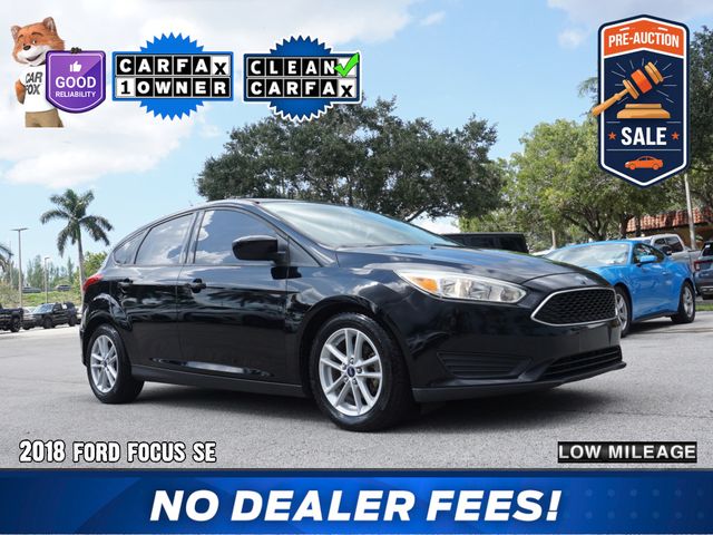 Shadow Black 2018 Ford Focus Hatchback Front-Wheel Drive 6-Speed Automatic