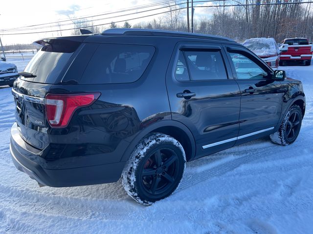 2016 Ford Explorer XLT - Shadow Black exterior view 7