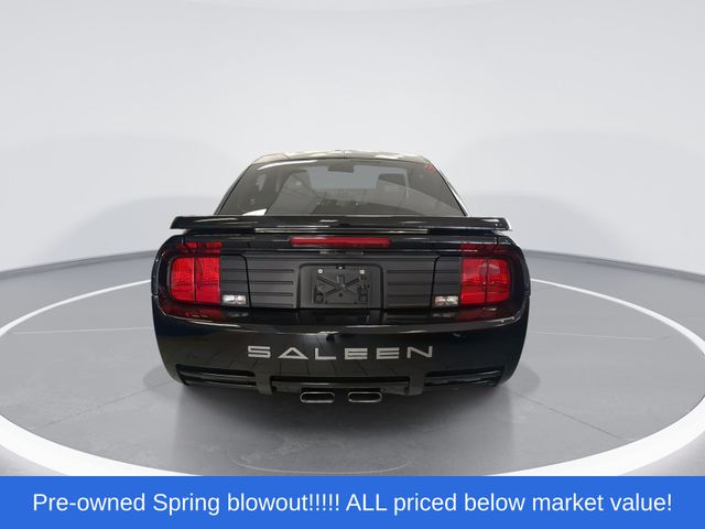 Used 2005 Black Ford GT Premium image 9