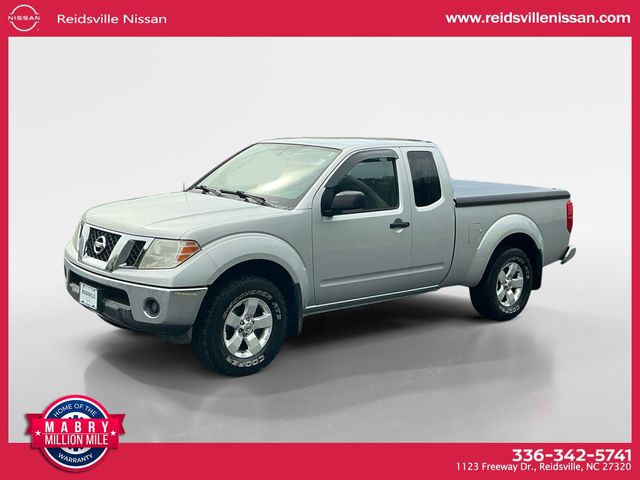 Silver Lightning Metallic 2011 Nissan Frontier Pickup Truck Four-Wheel Drive 5-Speed Automatic Overdrive