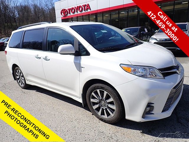White (Blizzard Pearl) 2020 Toyota Sienna XLE 7-Passenger AWD Minivan All-Wheel Drive 8-Speed Automatic