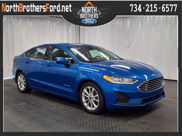 2019 Ford Fusion Hybrid - Image 1