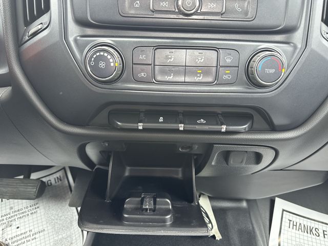 Used 2018 Silver Chevrolet WT image 18