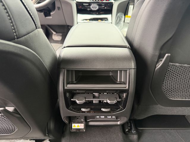 new 2026 Jeep Grand Cherokee car, priced at $36,930