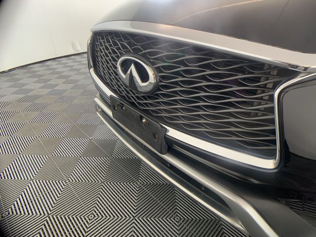 2018 INFINITI QX30 Premium 37