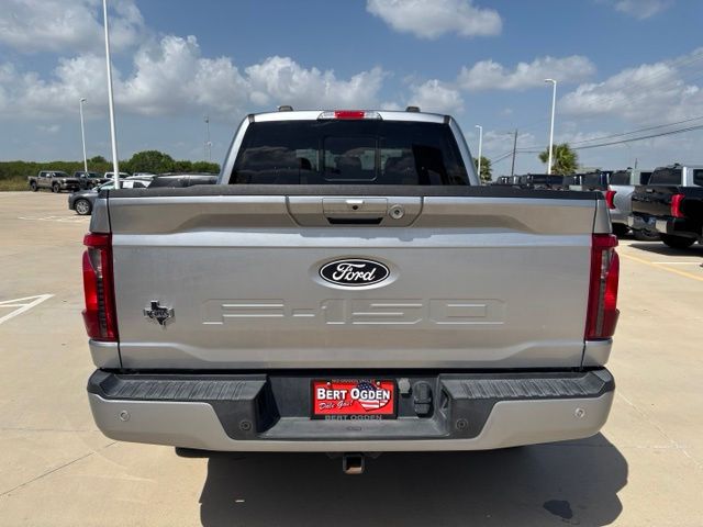 Used 2024 Silver Ford XLT image 5