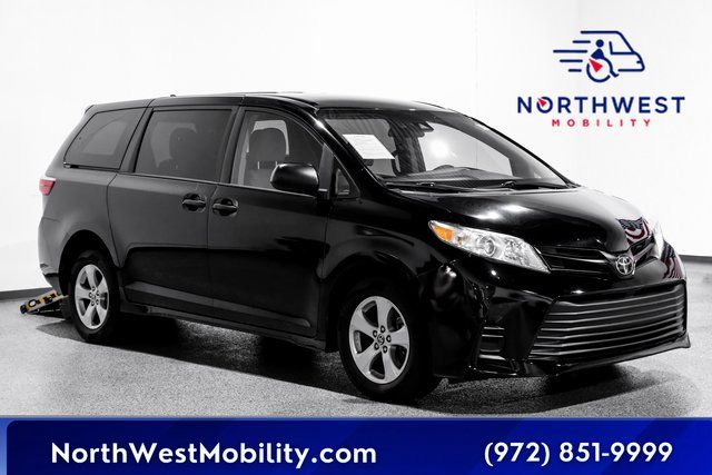 (LS068172A) 2020 Toyota Sienna L