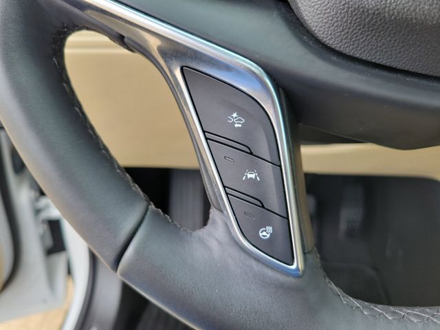 2018 Cadillac XT5 Luxury White at Autostrade