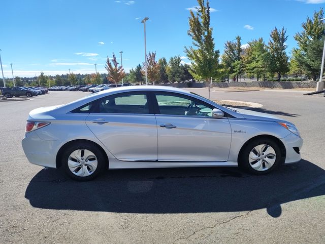 Used 2014 Hyundai Sonata Hybrid Base with VIN KMHEC4A4XEA113697 for sale in Flagstaff, AZ
