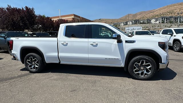 2024 GMC Sierra 1500 SLE 2