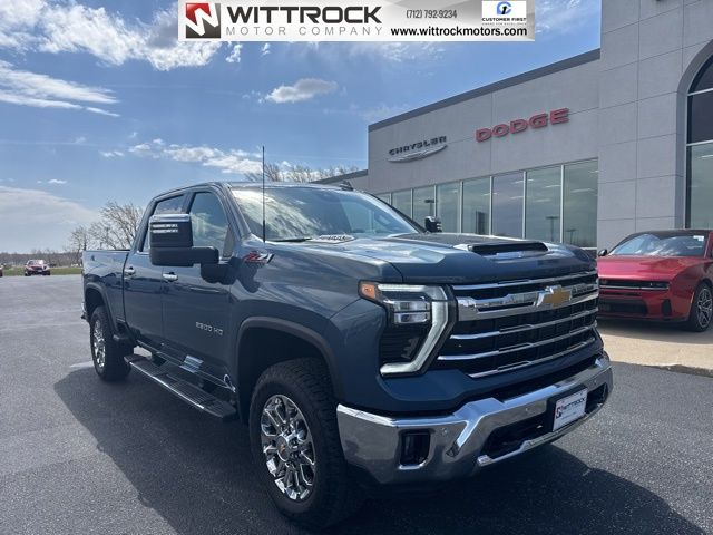 Lakeshore Blue Metallic 2026 Chevrolet Silverado 2500HD LTZ Crew Cab 4WD Pickup Truck Four-Wheel Drive Automatic