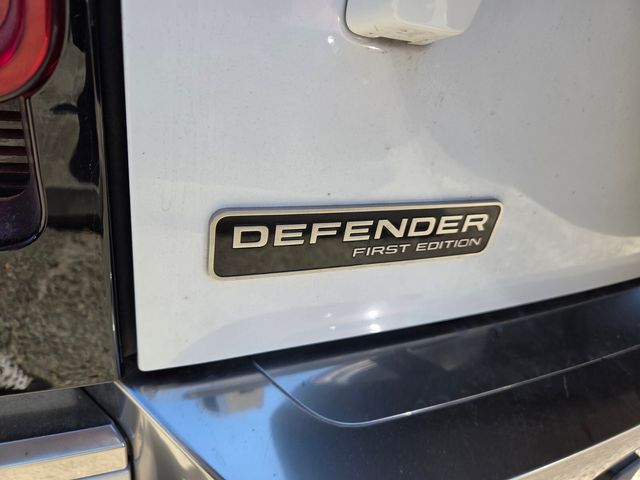 Used 2023 White Land Rover First Edition image 5