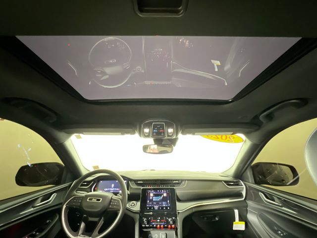 Used 2023 Black Jeep Altitude image 25
