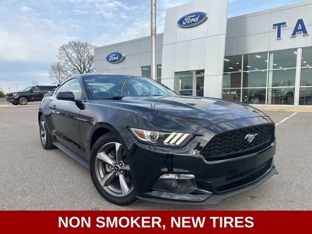 Used 2016 Ford Mustang Image