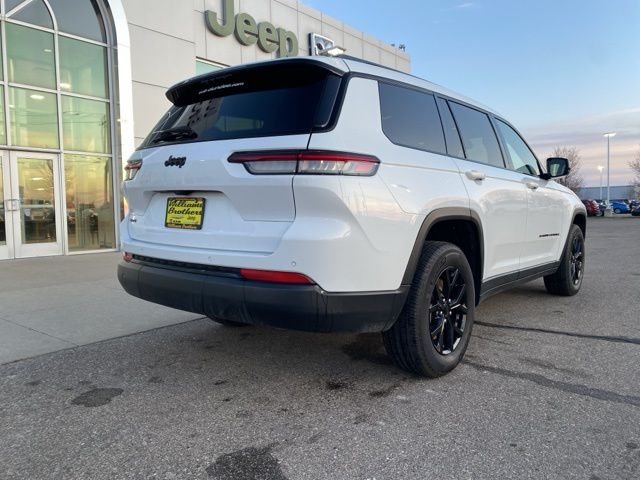 2024 Jeep Grand Cherokee L Altitude - Bright White Clearcoat exterior view 5