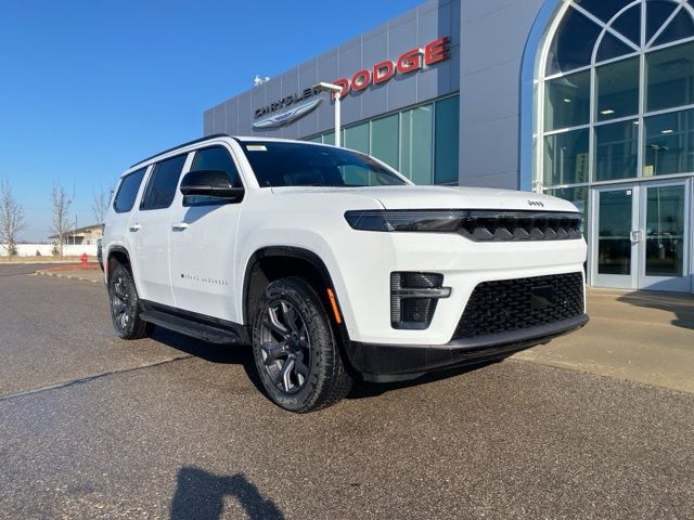 2026 Jeep Grand Wagoneer Limited - Pw7 exterior view 3
