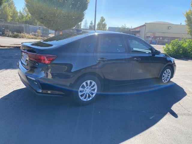 2020 Kia Forte FE 7