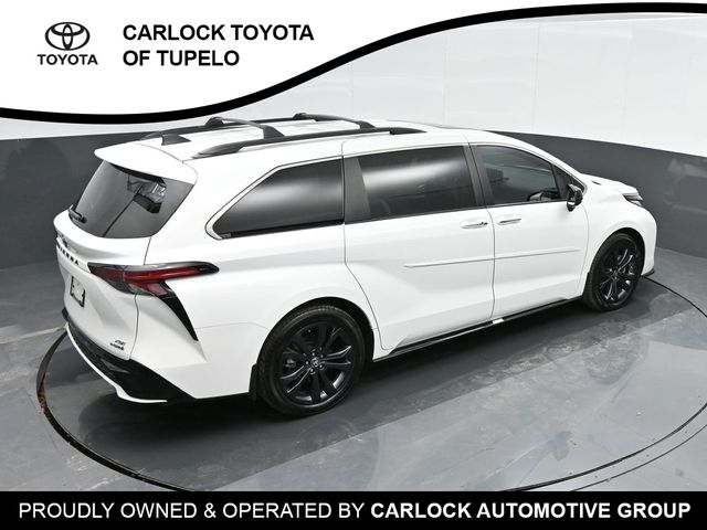 2022 Toyota Sienna XSE 33