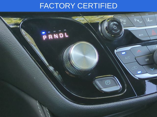 Used 2025 Black Chrysler Limited image 28