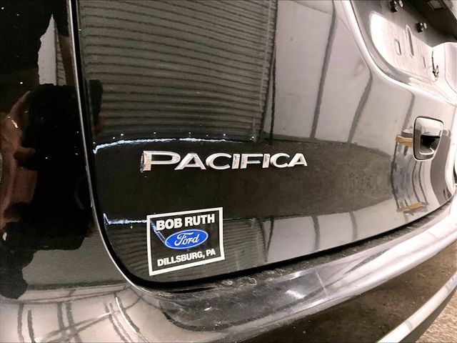 2022 Chrysler Pacifica Touring L Black at Bob Ruth Ford