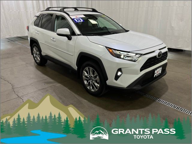 2025 Toyota RAV4 XLE Premium AWD