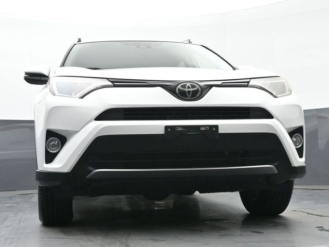 2018 Toyota RAV4 XLE 36